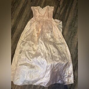 Vintage Gunne Sax woman’s light pink strapless dress - size 11/12